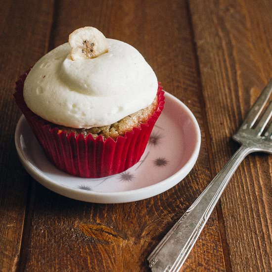 Banana Cream Cheese Cupcakes