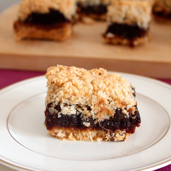 Delicious Date Bars