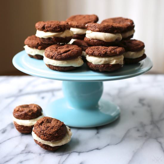 Brownie Bites with Vanilla Filling