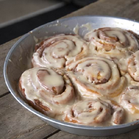Easy Homemade Cinnamon Rolls