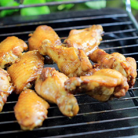 Honey Garlic Chicken Wings–Glazed