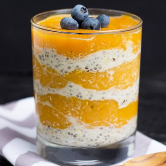 Mango & Overnight Quinoa Flakes