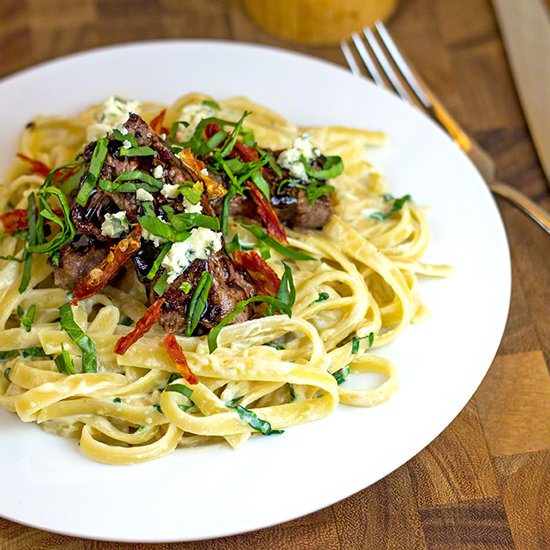 Steak Gorgonzola & Spinach Alfredo
