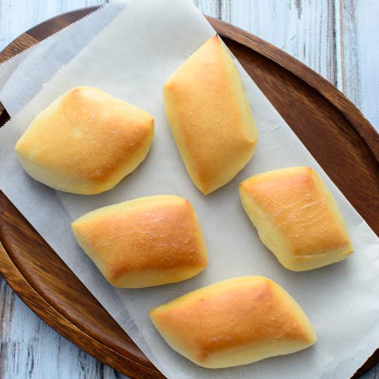 Roadhouse Yeast Rolls