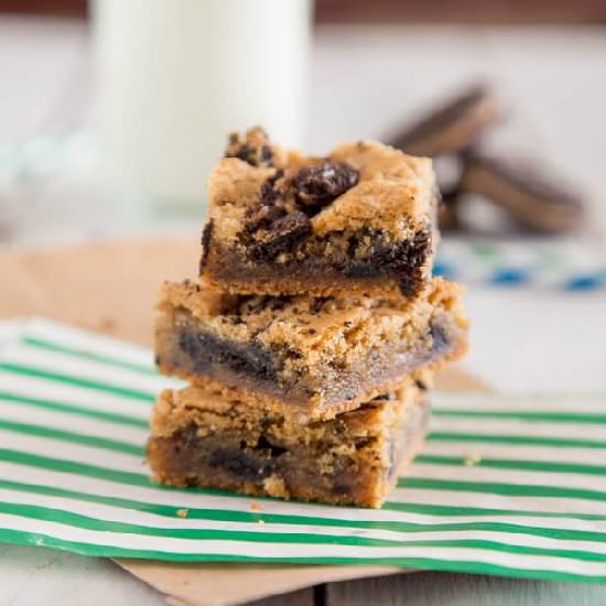 Oreo Cookie Dough Blondies
