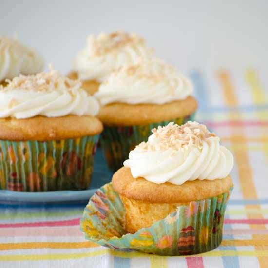 Basic White Cupcakes with Coconut