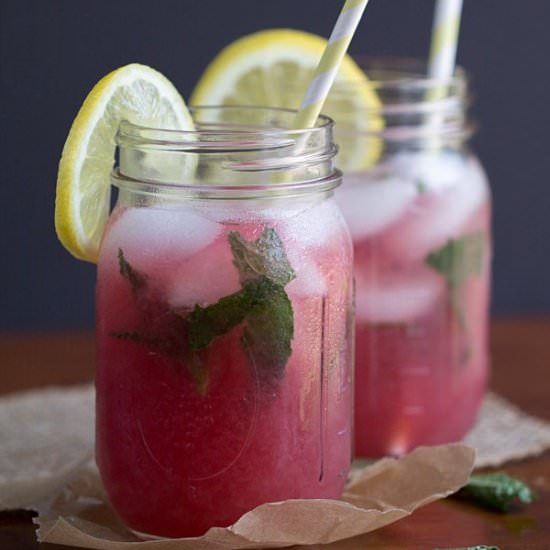 Skinny Raspberry Acai Mint Spritzer
