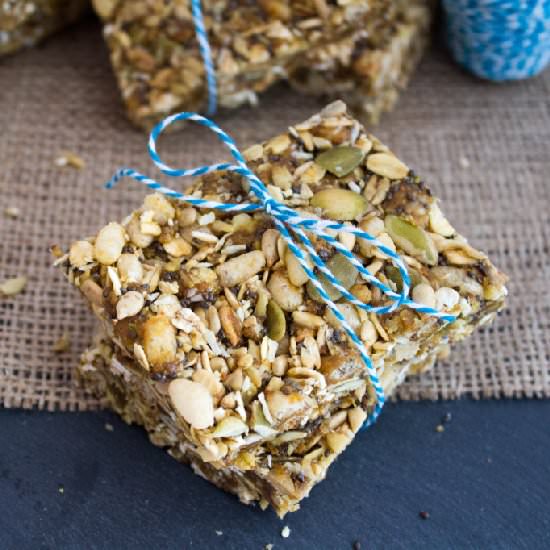 Easy Peanut Butter Granola Bars