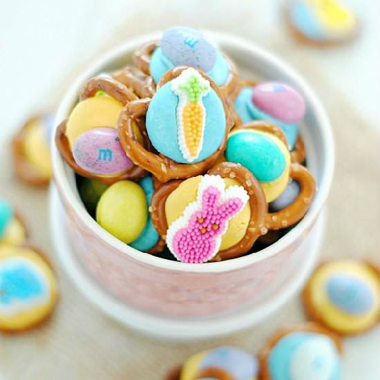 Easter Pretzel Bites