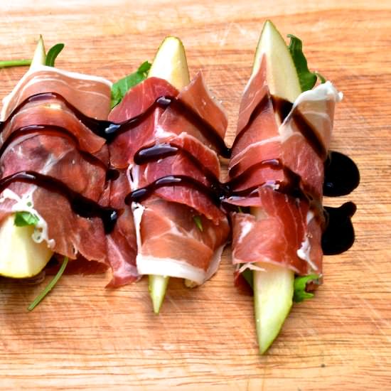 Prosciutto, Pear & Gorgonzola Bites