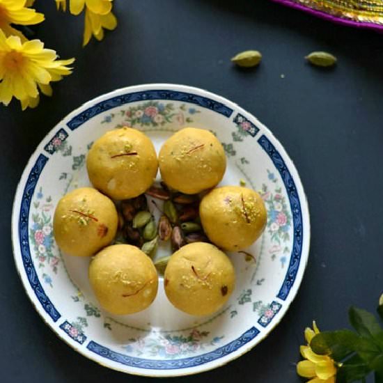 Besan ka Pinni