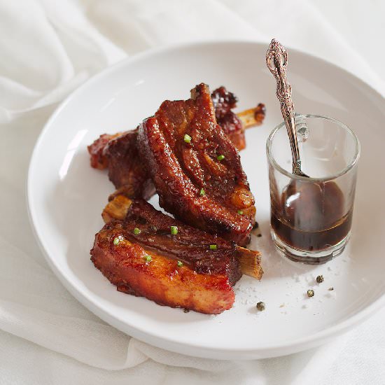Easy Sticky Pork Ribs