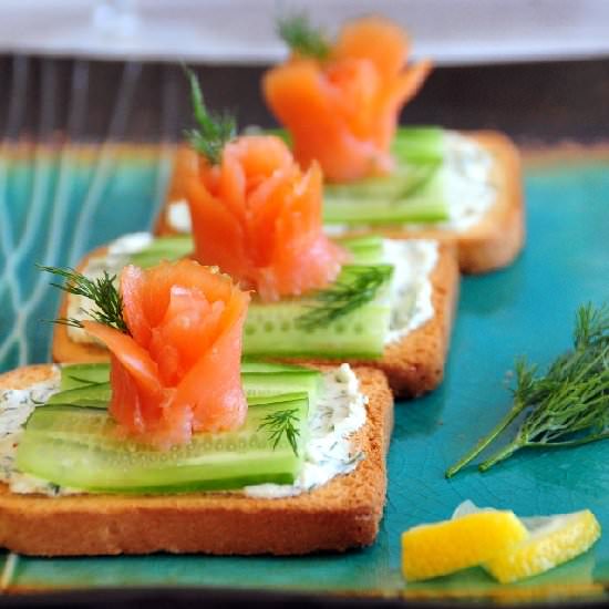Smoked Salmon Blossom Appetizer
