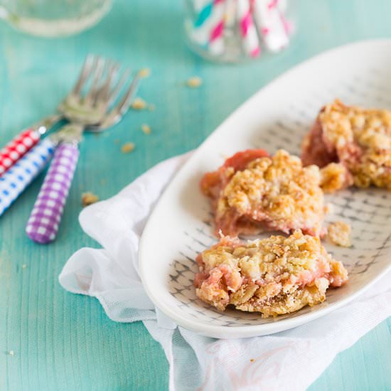 Rhubarb Crumble Pie