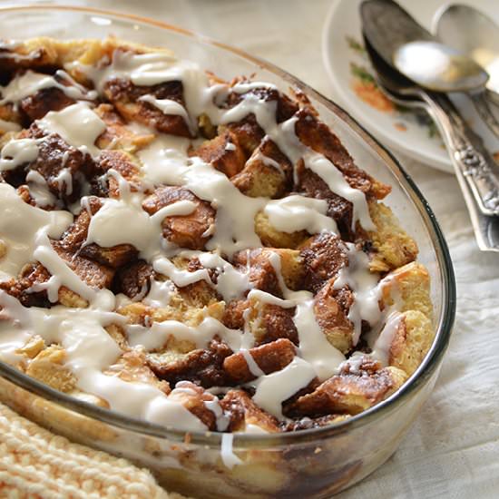 Cinnamon Bun Bread Pudding