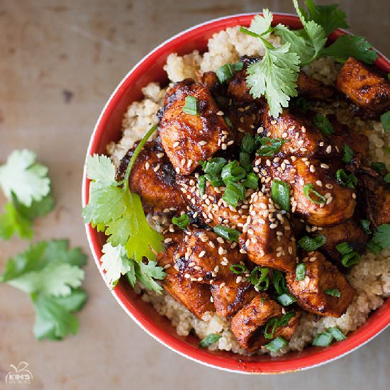 Sriracha Chicken Quinoa Bowl