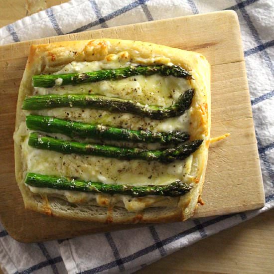 Asparagus and Goat Cheese Tart