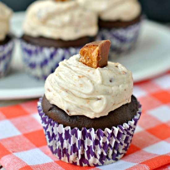 Chocolate Butterfinger Cupcakes