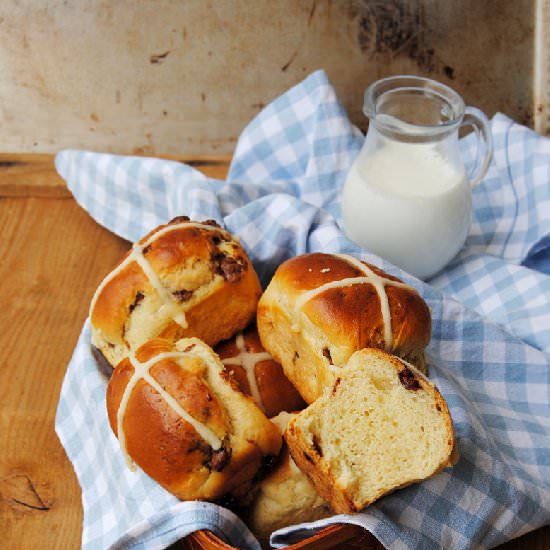 Chocolate Chip Hot Cross Buns