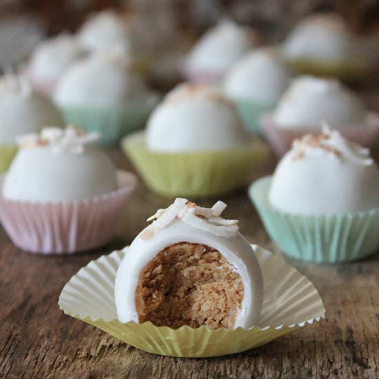 Coconut Cream Pie Cookie Truffles