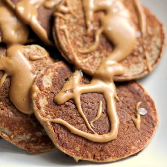 Applesauce Oatmeal Pancakes
