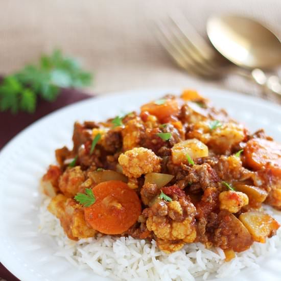 Cauliflower Curry with Ground Beef