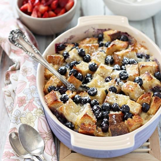 Berries & Brie Breakfast Bake