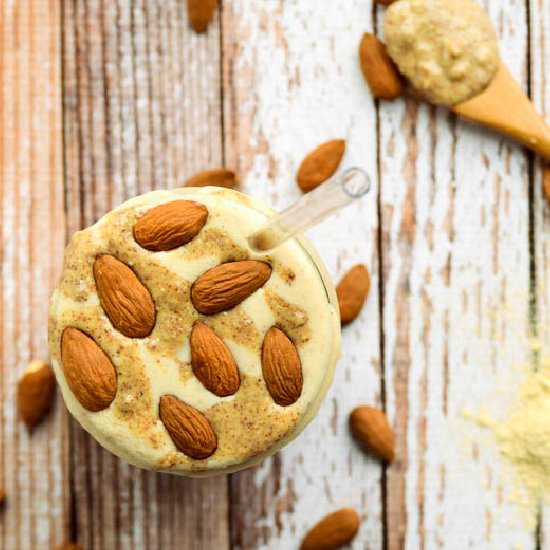 Almond Butter Maca Madness Smoothie