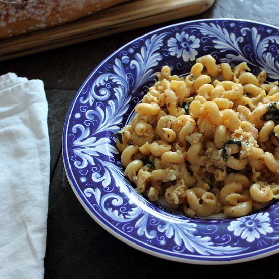 Cheesy Garlicky Pasta