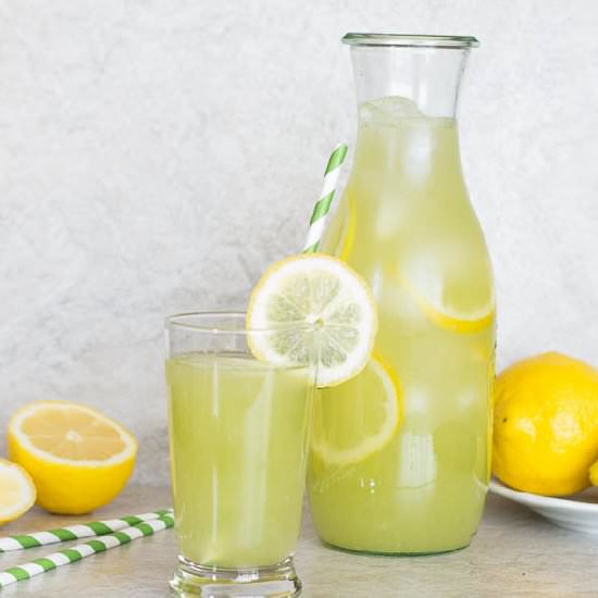 Homemade Lemonade with a Twist
