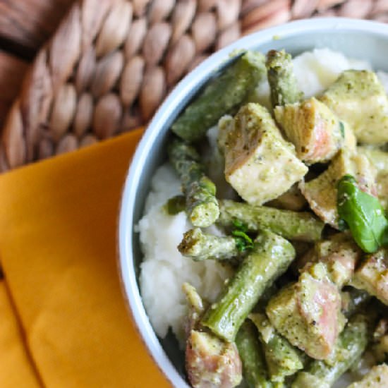 Creamy Basil Chicken with Asparagus