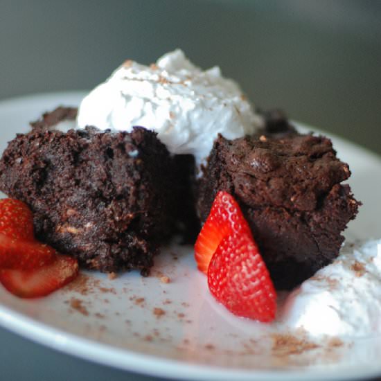 Paleo One Pan Nut Brownie