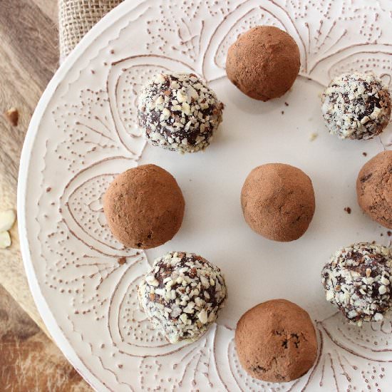 Chocolate Almond Truffles