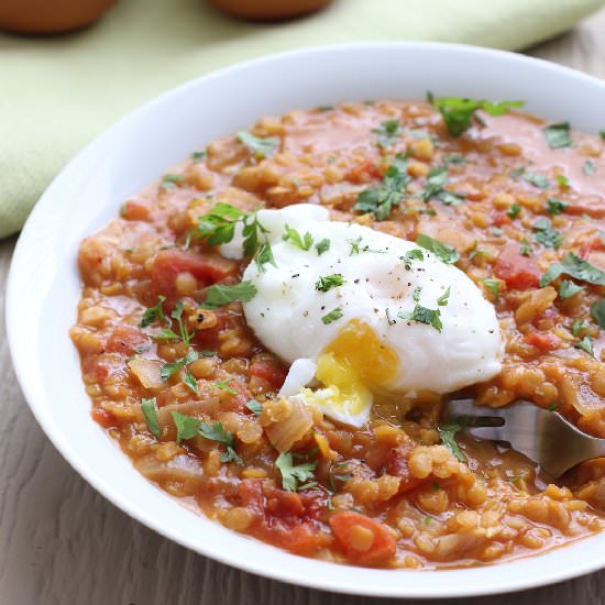 Poached Eggs on Spicy Lentils