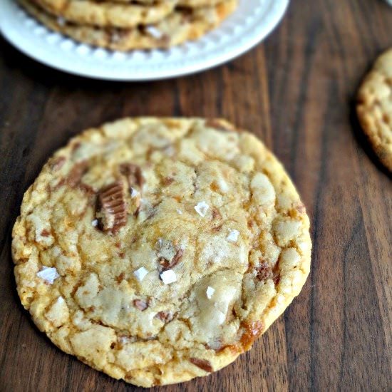 Peanut Butter Cup Crunch Cookies