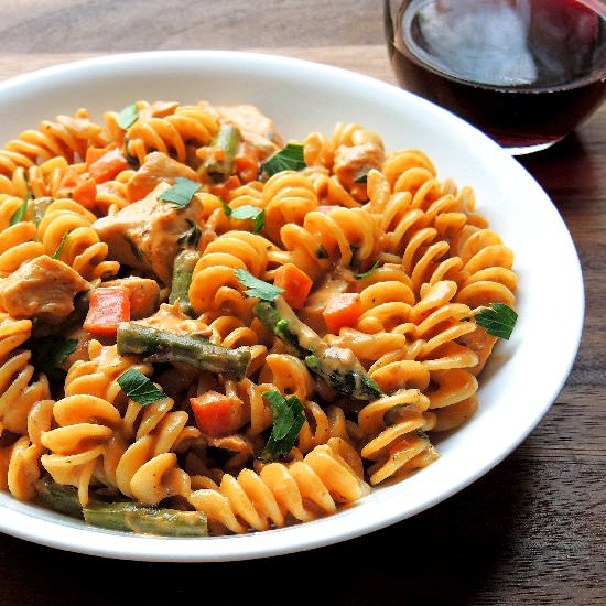 Rotelli with Chicken & Asparagus in