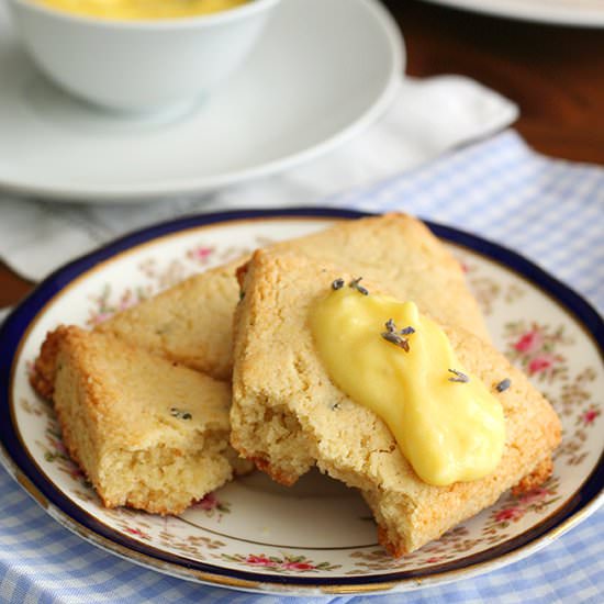 Lavender Scones with Lemon Curd