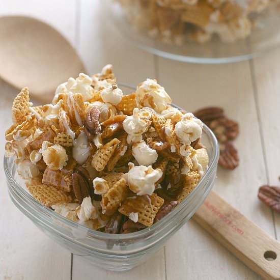 Caramel Corn Snack Mix