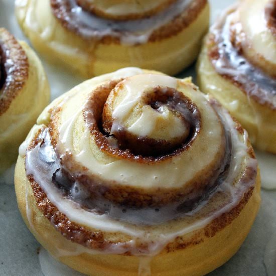 Light & Fluffy Cinnamon Rolls