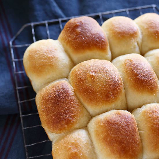 One-Hour Dinner Rolls
