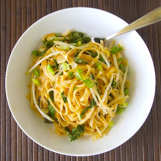 Spicy coconut noodles with kale