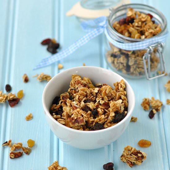 Crunchy Maple Granola