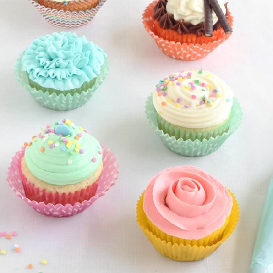 Easy Piping Techniques for Cupcakes