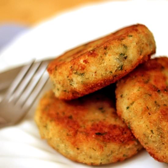 EASY CRAB CAKES