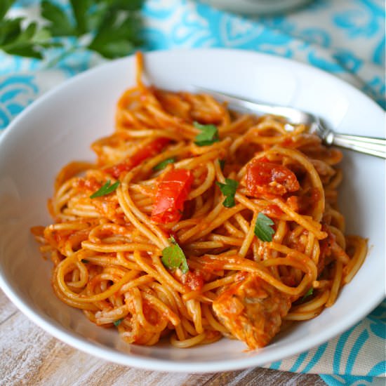 Spicy skillet chicken spaghetti