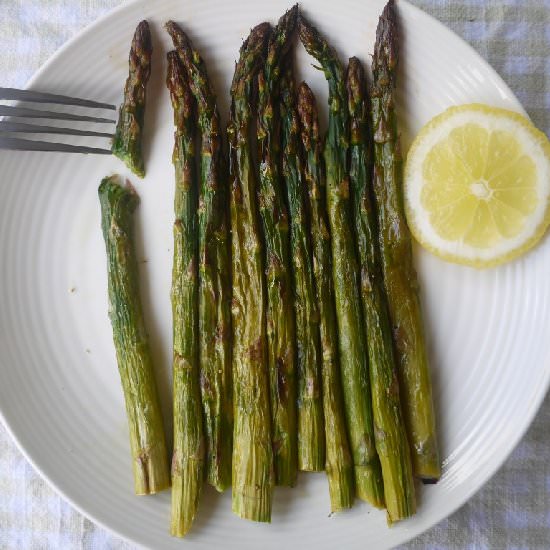 Perfectly Grilled Lemon Asparagus