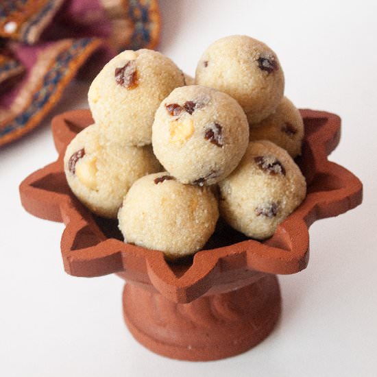 Rava Ladoo