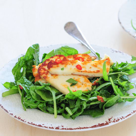 Quick Halloumi & Rocket Salad