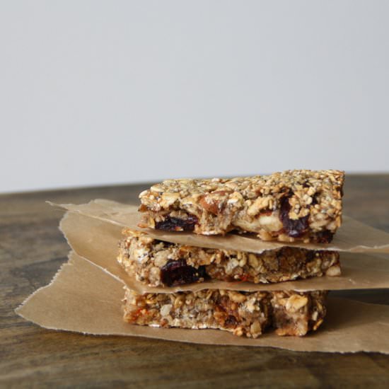 Banana Bread Granola Bars
