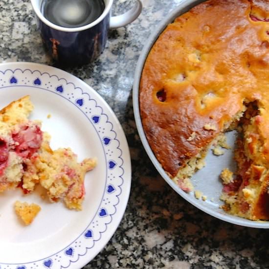 Strawberry and White Chocolate Cake
